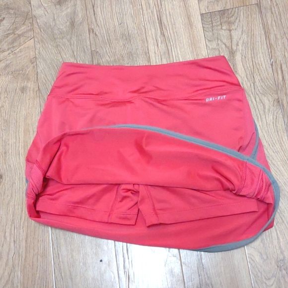 Nike Dri-Fit Mini Skirt Pink Shorts Built In size XS - Picture 3 of 4